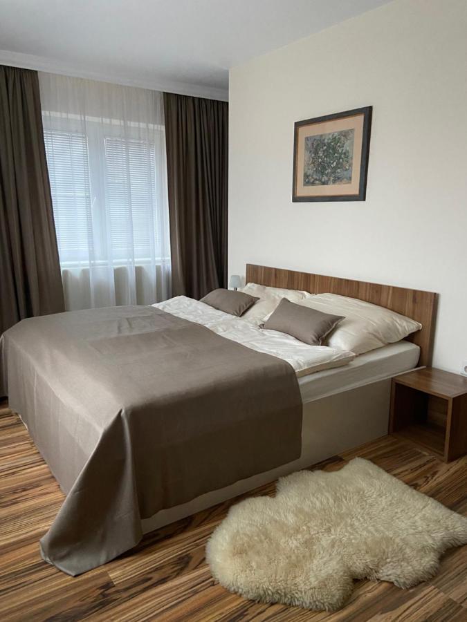 Sobe Djurdjevic Hotel Zatonje Bagian luar foto